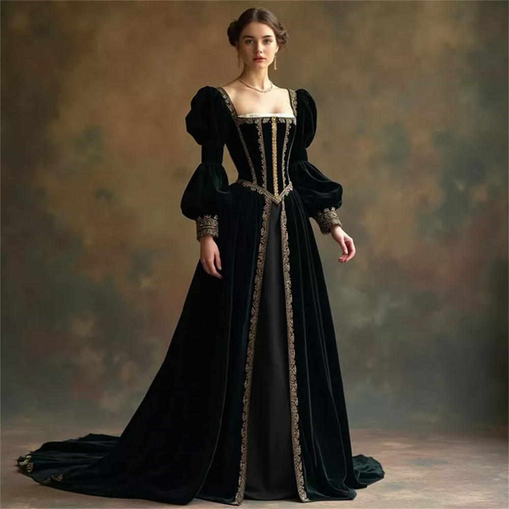 Badminton Victory - Tudor Renaissance Black Royal Court Queen